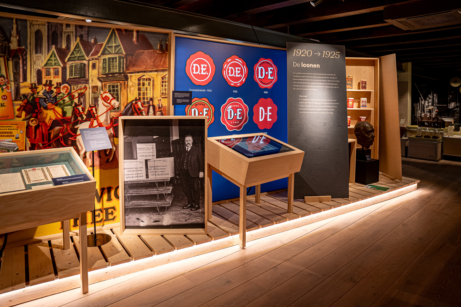 Douwe Egberts Joure 1753