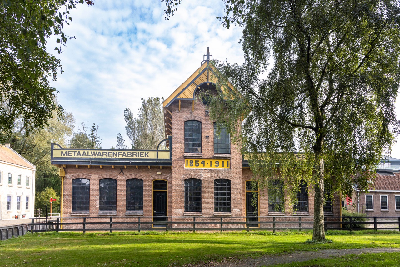 Metaalwarenfabriek Keverling Metaalwarenfabriek Keverling